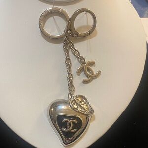 CHANEL Silver Heart and Logo Key Holder